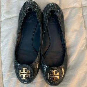 Tory Burch, Minnie Travel, leather, NavyBlue/Gold, Leather, Ballet Flats